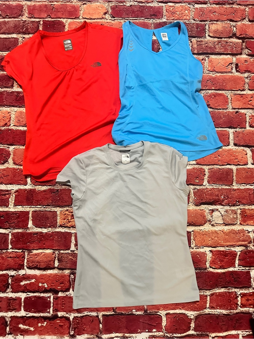 The north face top bundle - Picture 2 of 3